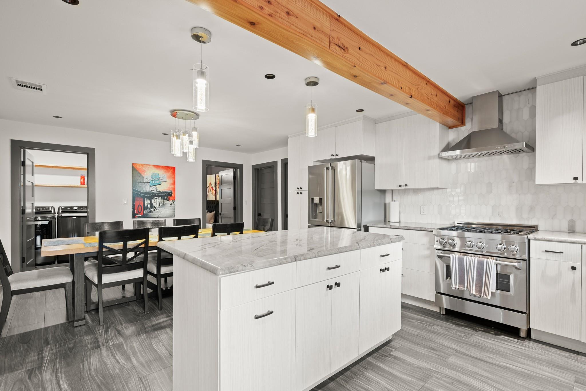 811 W Oltorf St, Austin, TX 78704