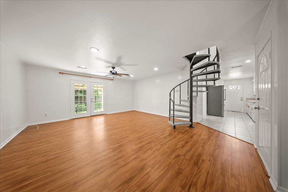 421 Forrest Ln, Corsicana, TX 75110