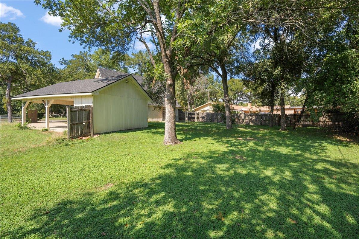 421 Forrest Ln, Corsicana, TX 75110