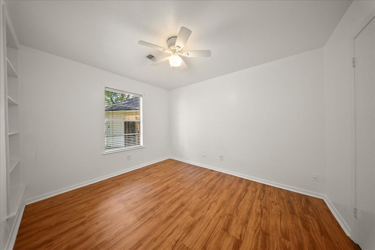 421 Forrest Ln, Corsicana, TX 75110