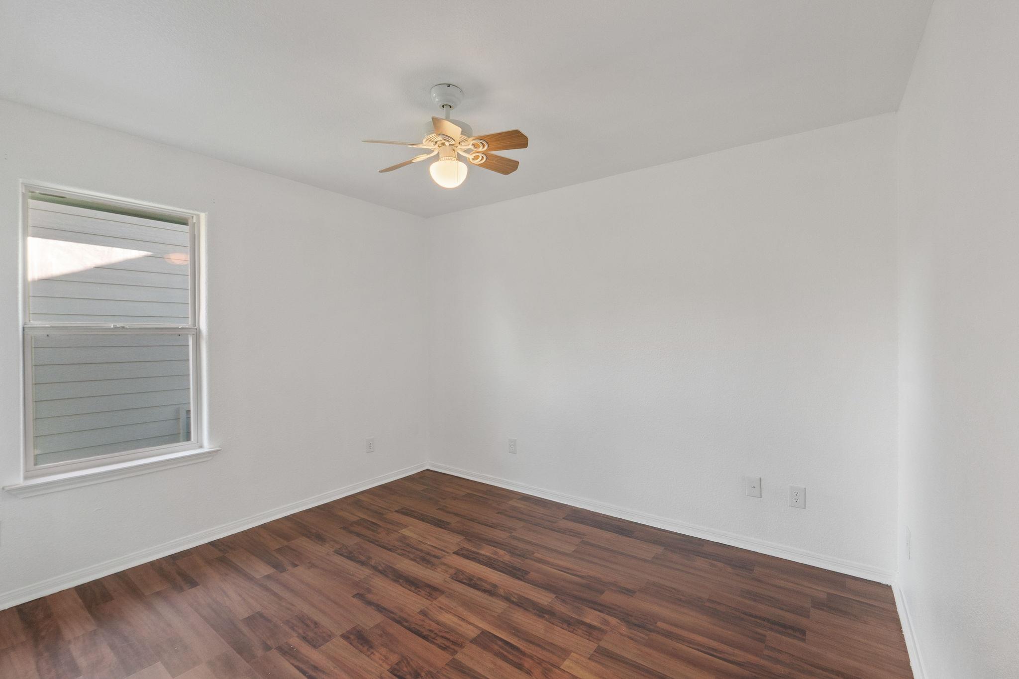 710 Fallen Oak Dr, Bertram, TX 78605