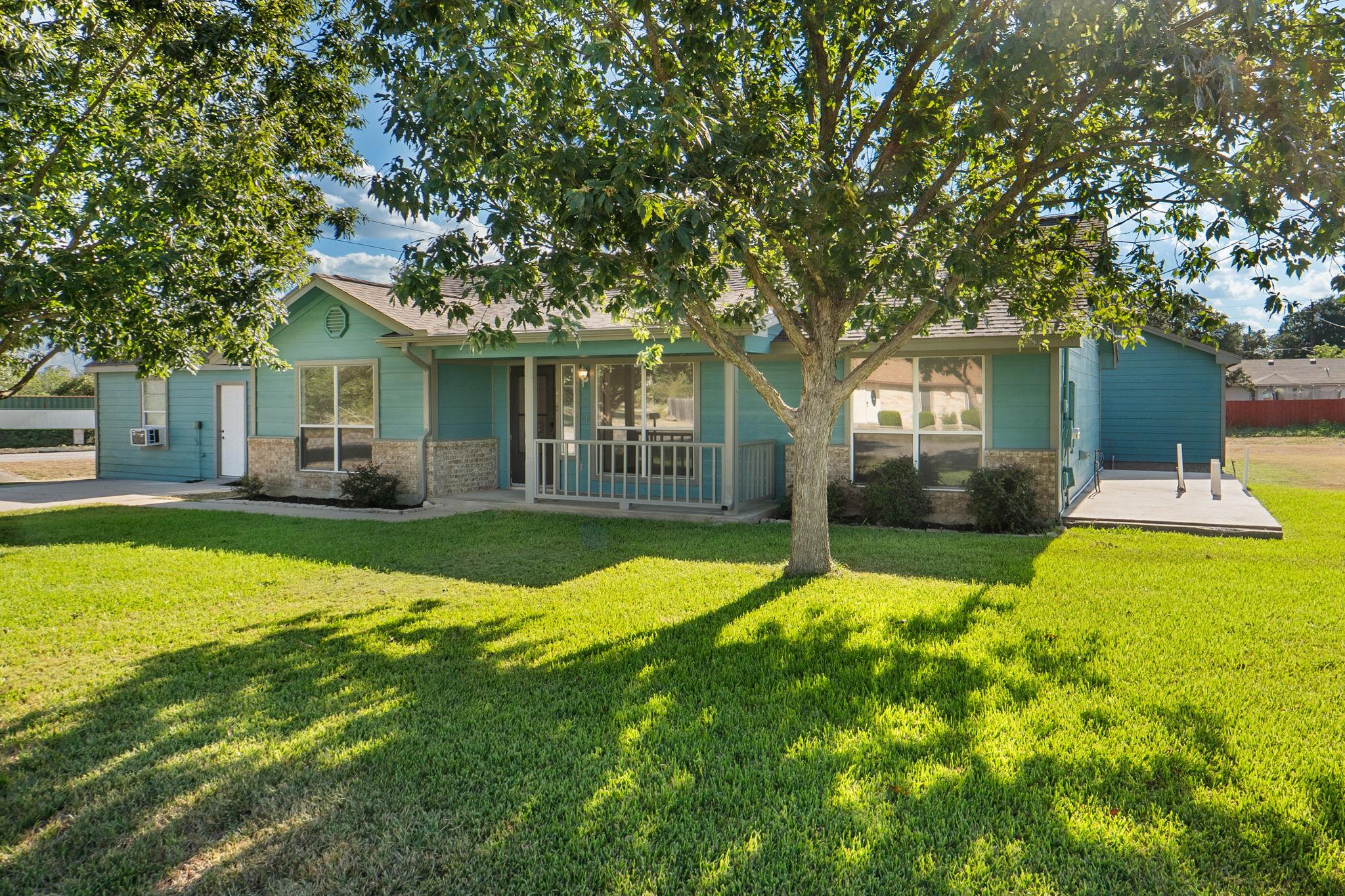 710 Fallen Oak Dr, Bertram, TX 78605