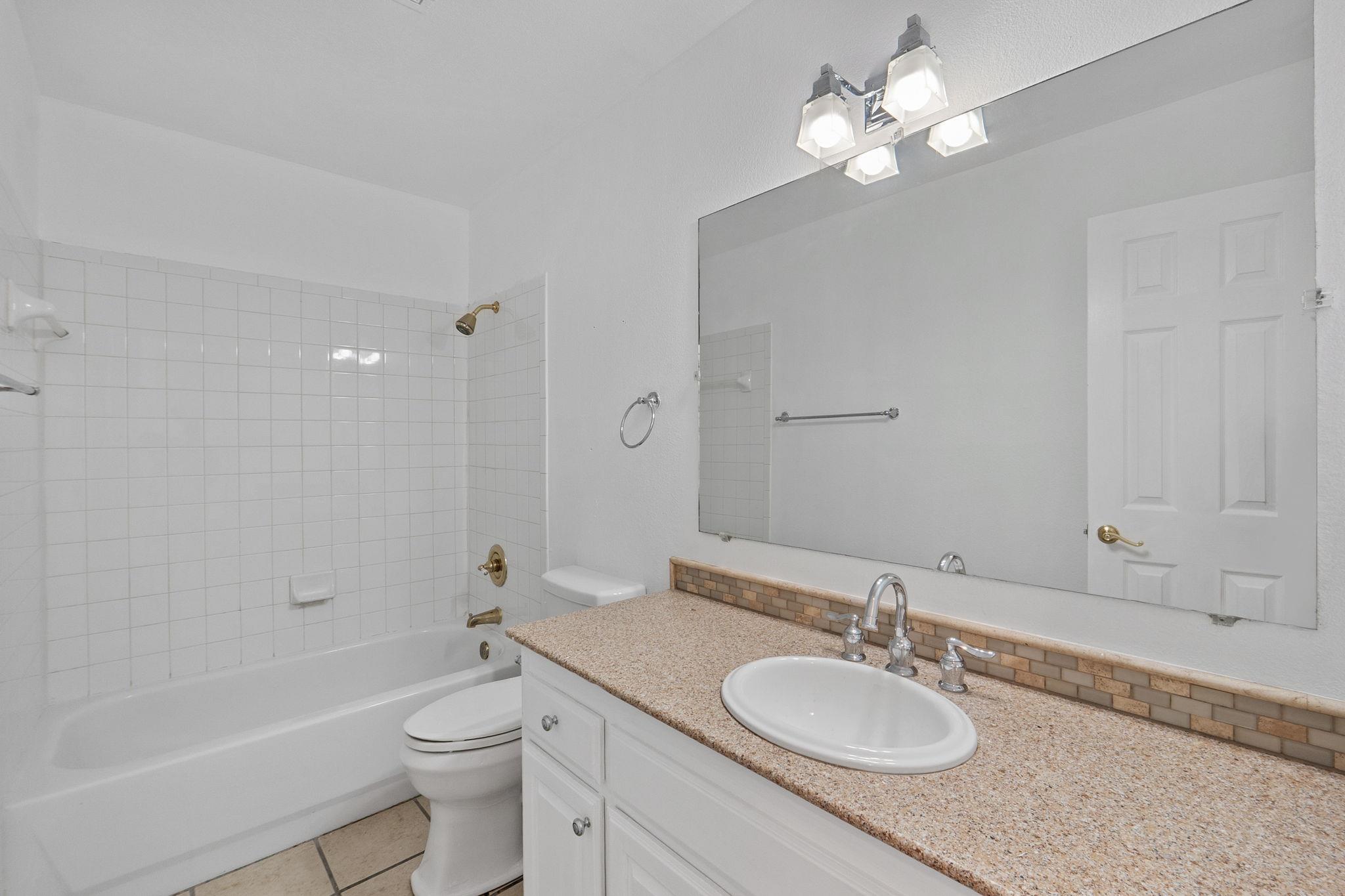 710 Fallen Oak Dr, Bertram, TX 78605