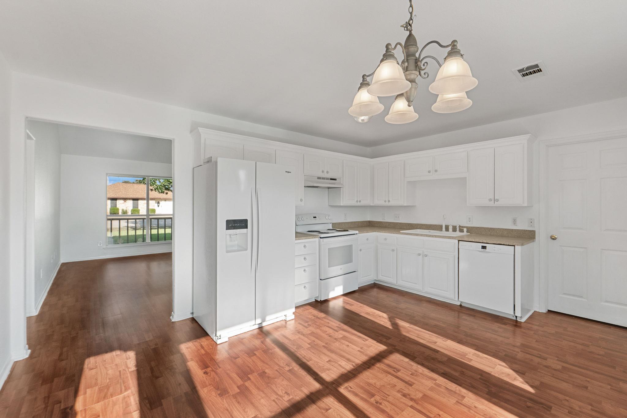 710 Fallen Oak Dr, Bertram, TX 78605