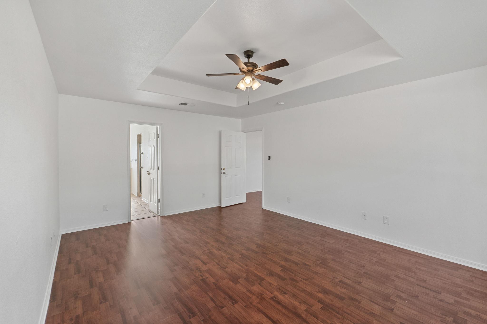 710 Fallen Oak Dr, Bertram, TX 78605