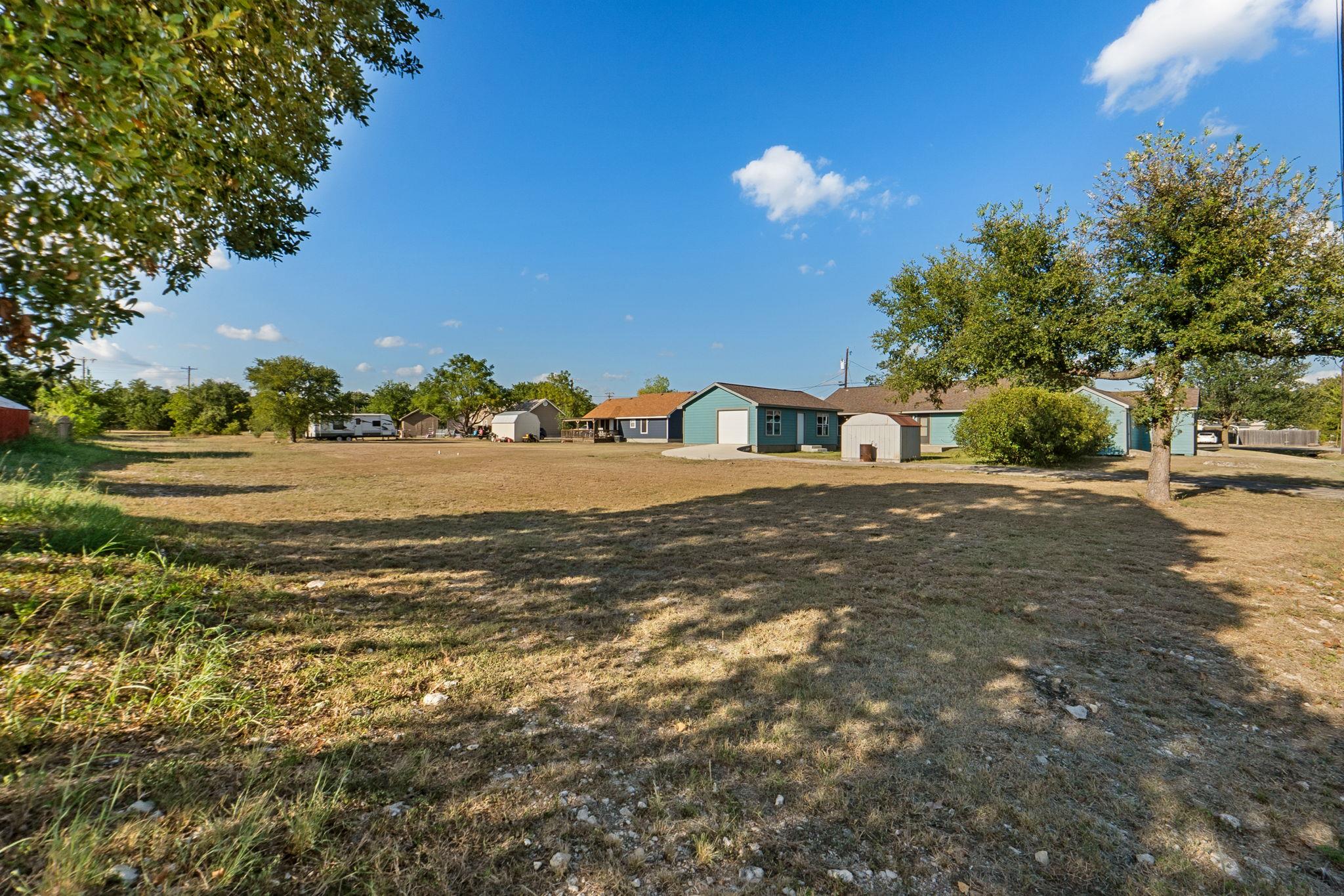 710 Fallen Oak Dr, Bertram, TX 78605