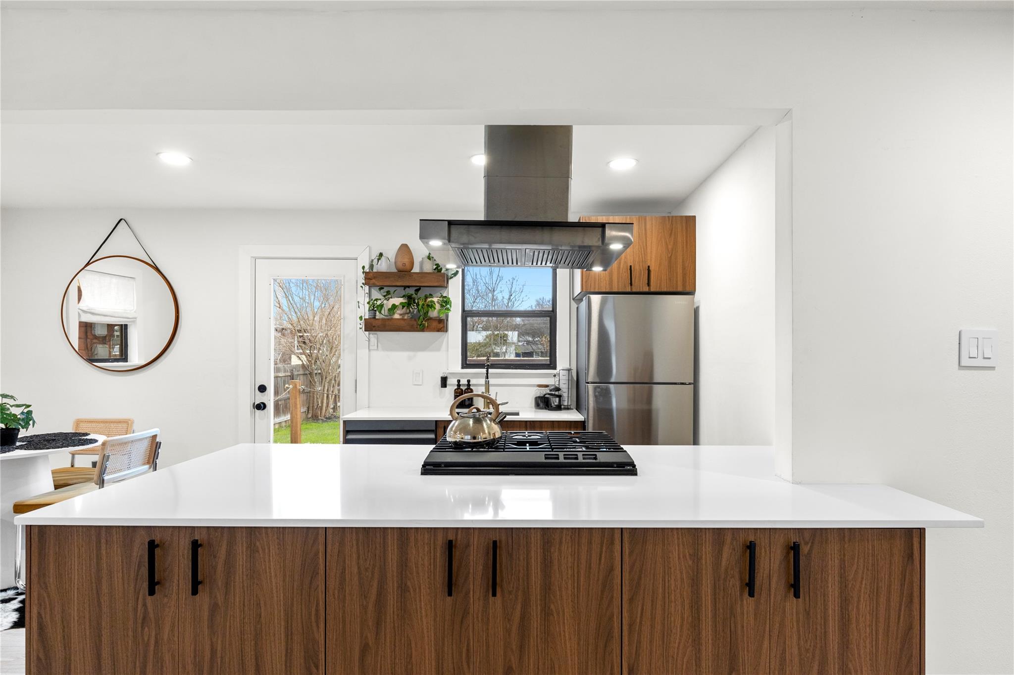 1111 Ebert Ave, Austin, TX 78721