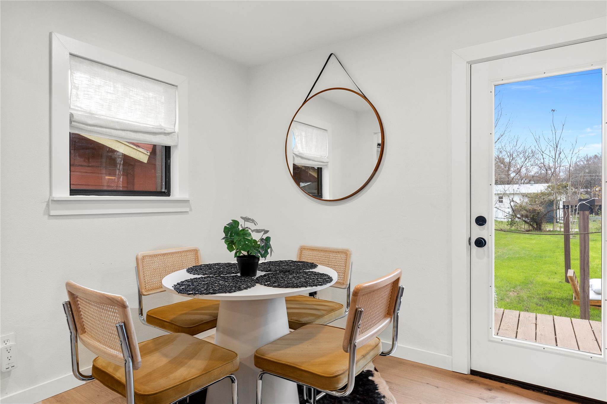 1111 Ebert Ave, Austin, TX 78721