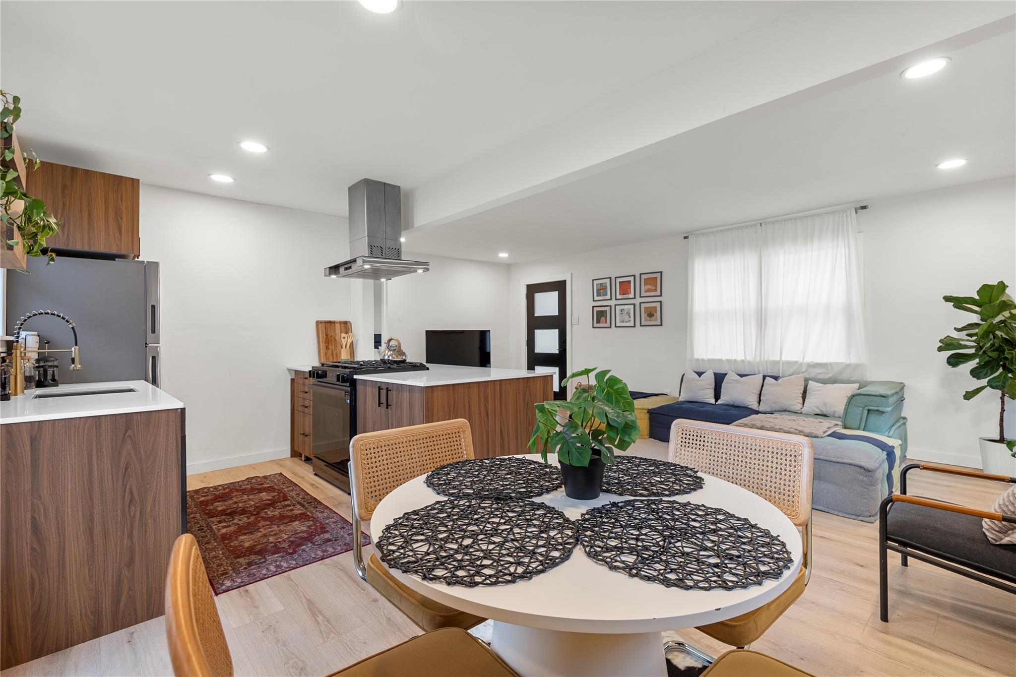 1111 Ebert Ave, Austin, TX 78721