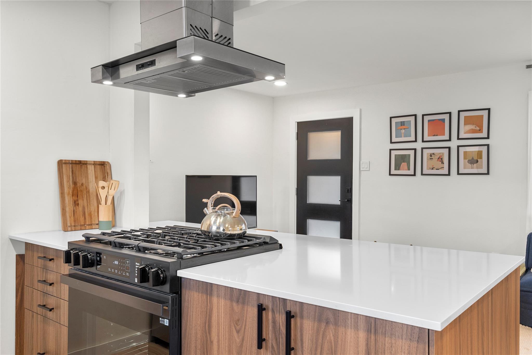 1111 Ebert Ave, Austin, TX 78721