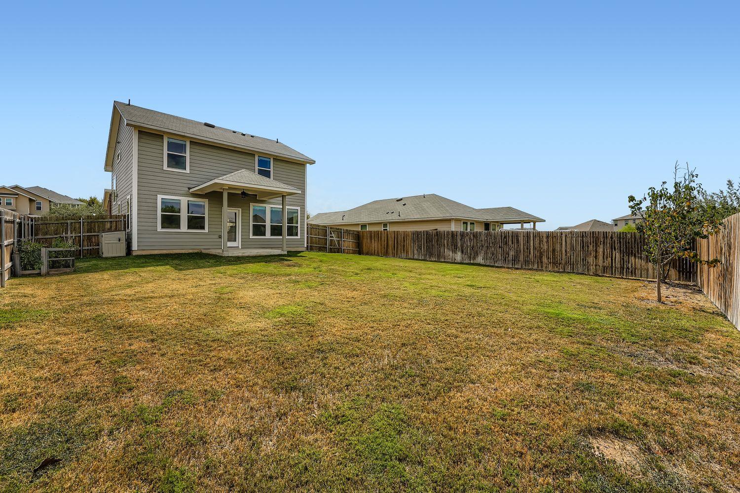 318 Schuylerville Dr, Elgin, TX 78621