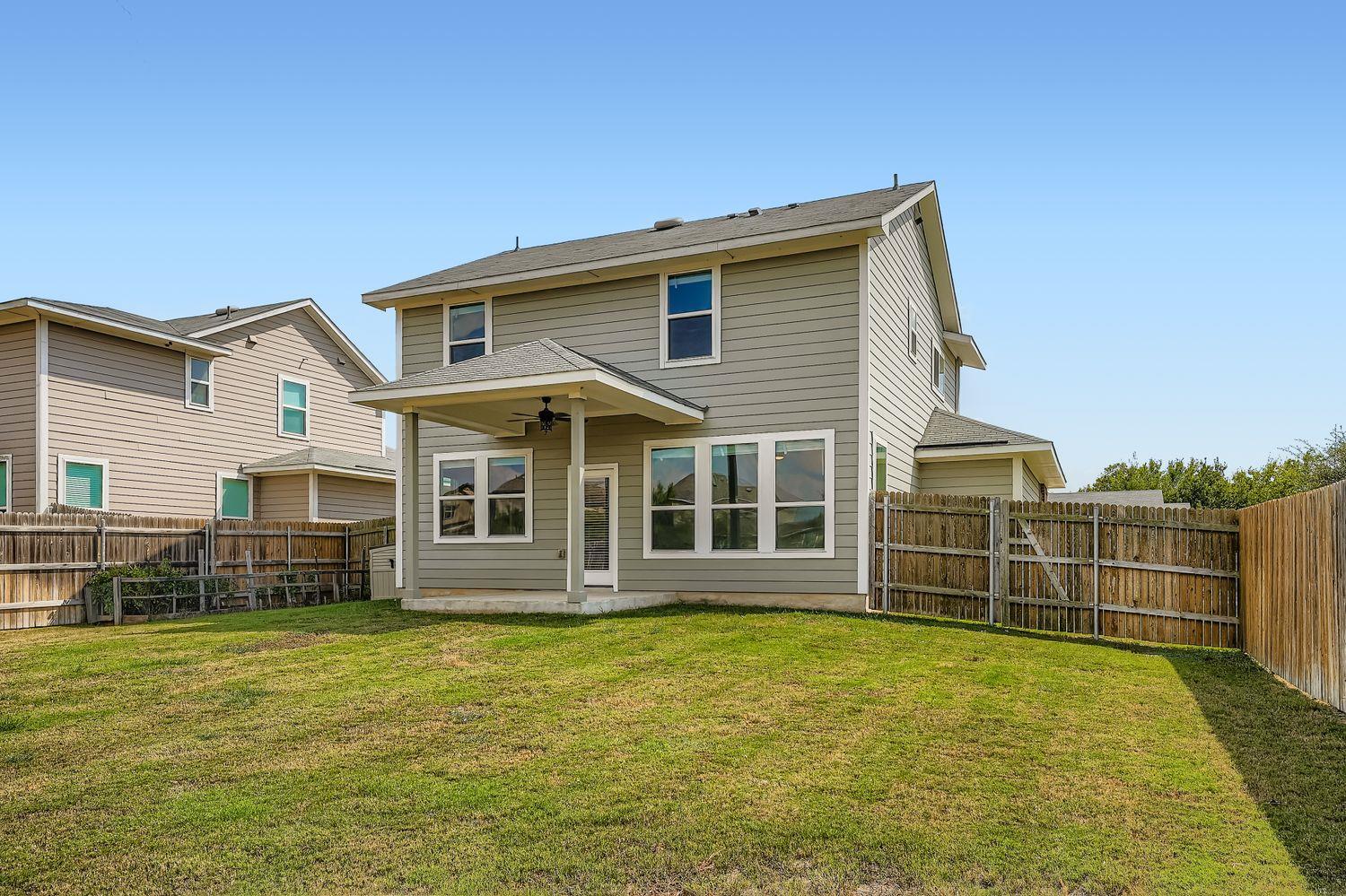 318 Schuylerville Dr, Elgin, TX 78621