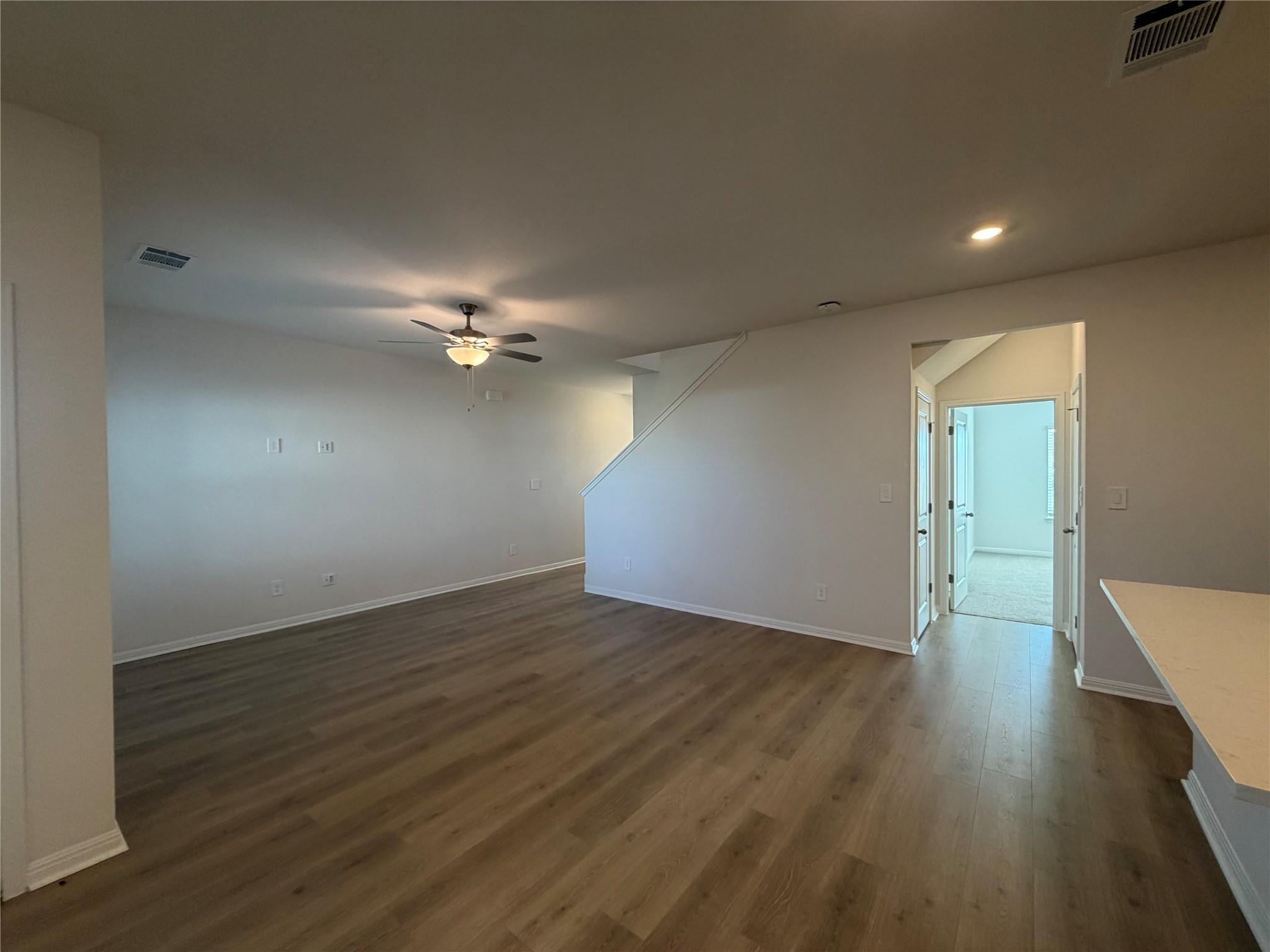 109 Rock Daisy Trl, Hutto, TX 78634