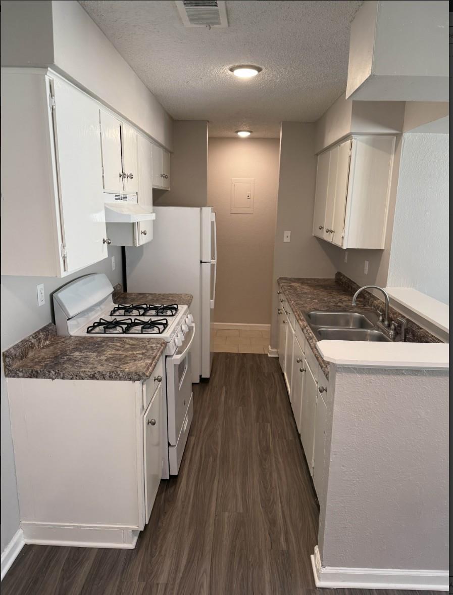 6815 Blue Dawn Trl # B, Austin, TX 78744