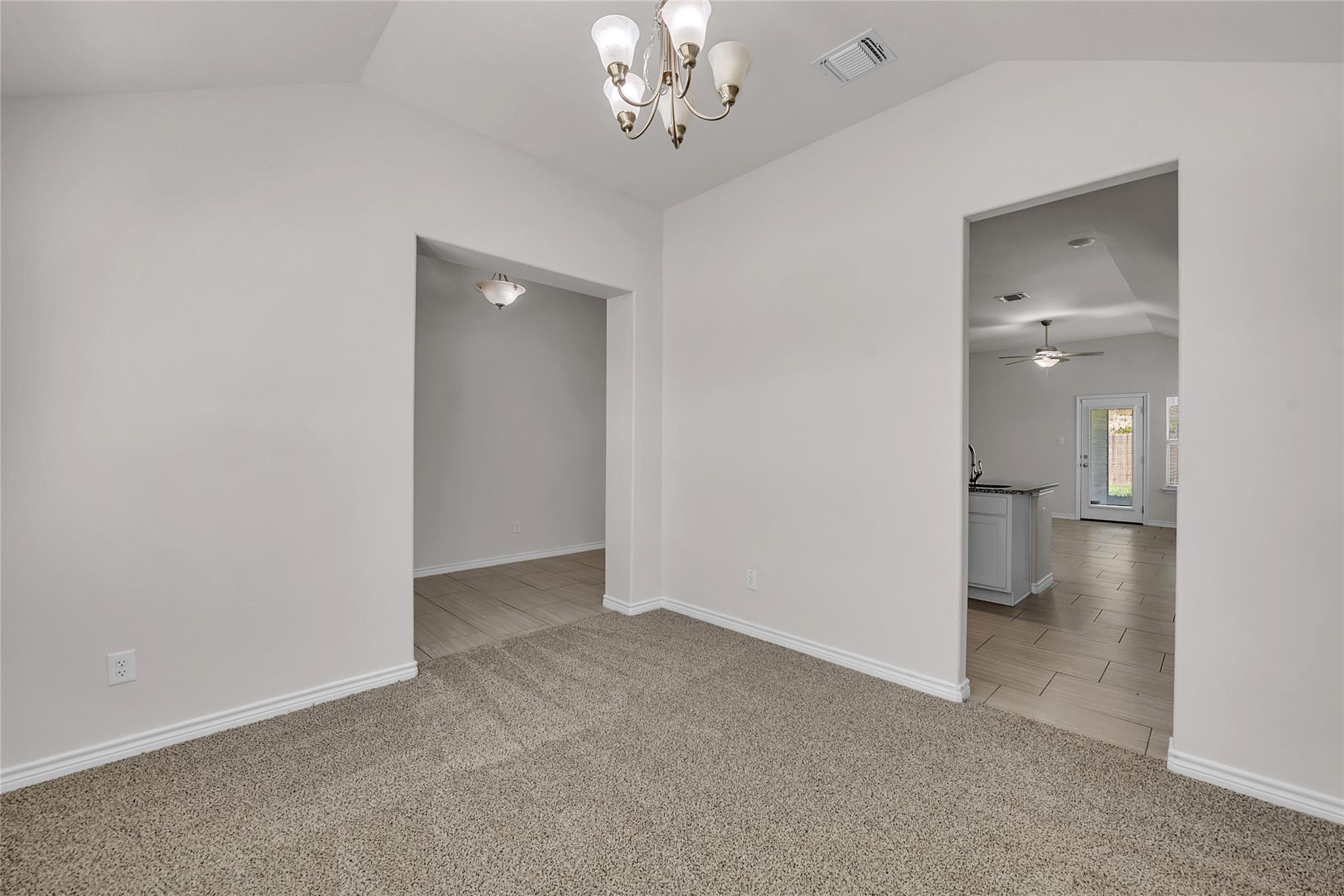 6303 Great Divide Rd, Killeen, TX 76549