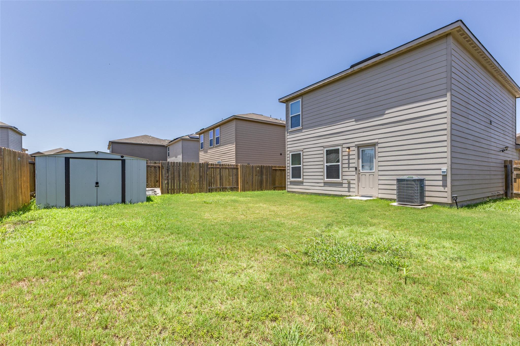 773 Yearwood Ln, Jarrell, TX 76537