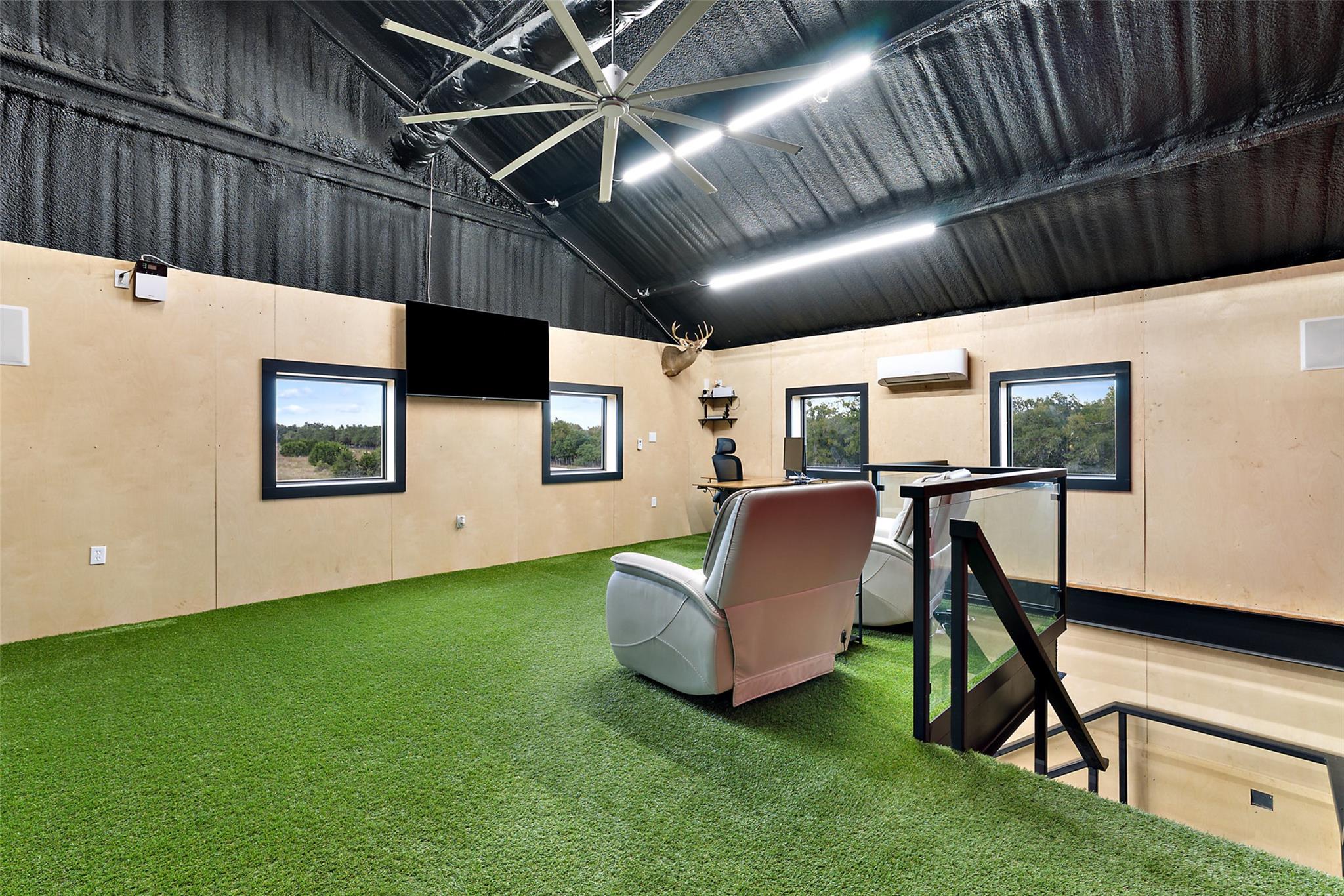 561 Broken Bit Trl, Dripping Springs, TX 78620