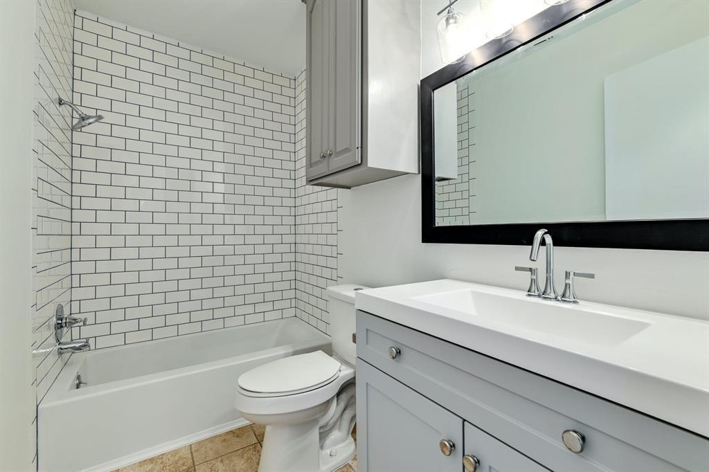 204 Northwest Dr # B, Round Rock, TX 78664