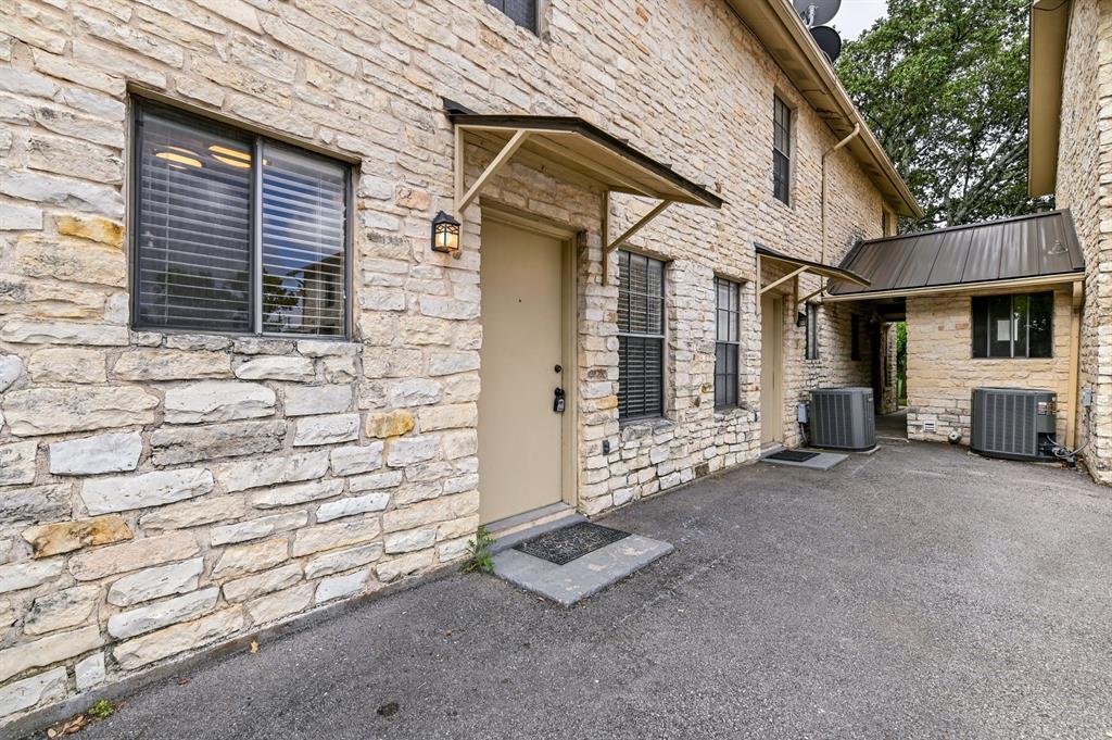 204 Northwest Dr # B, Round Rock, TX 78664