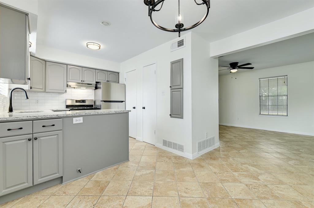 204 Northwest Dr # B, Round Rock, TX 78664