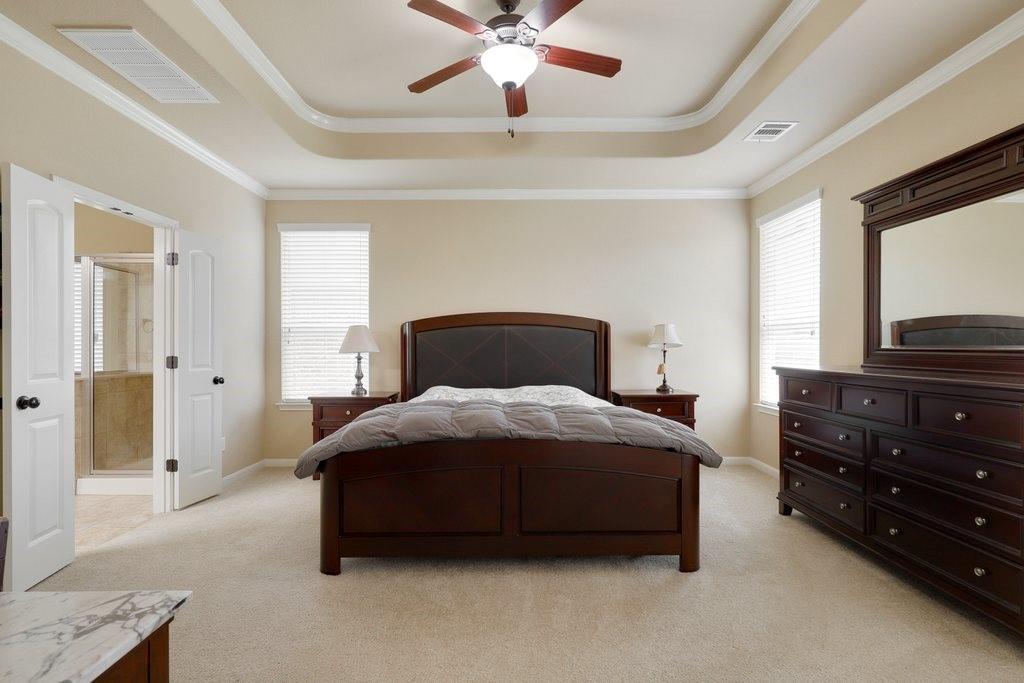 119 Colthorpe Ln, Hutto, TX 78634