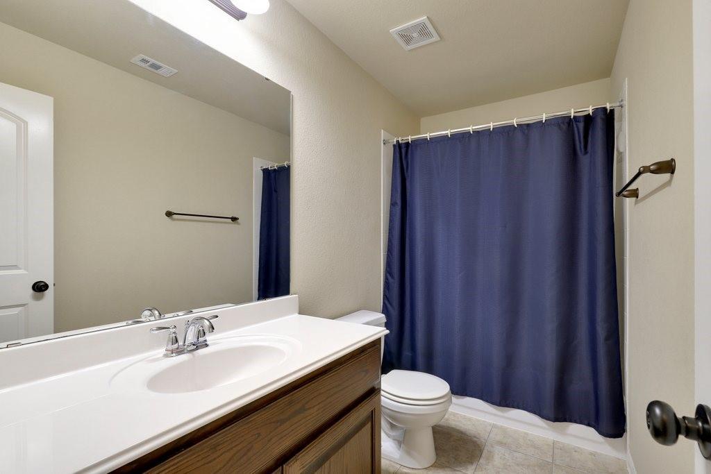 119 Colthorpe Ln, Hutto, TX 78634