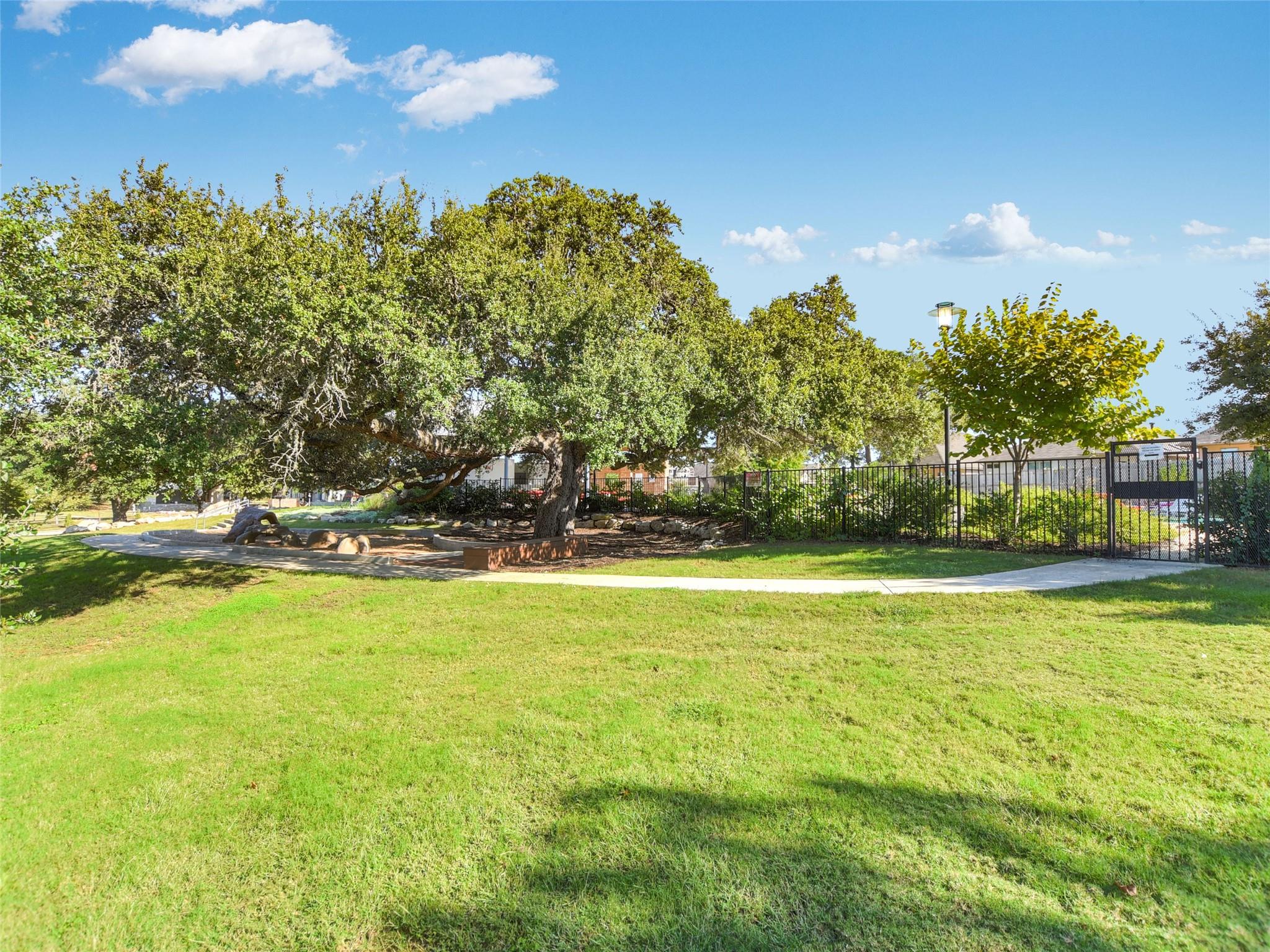 820 Goldilocks Ln, Manchaca, TX 78652