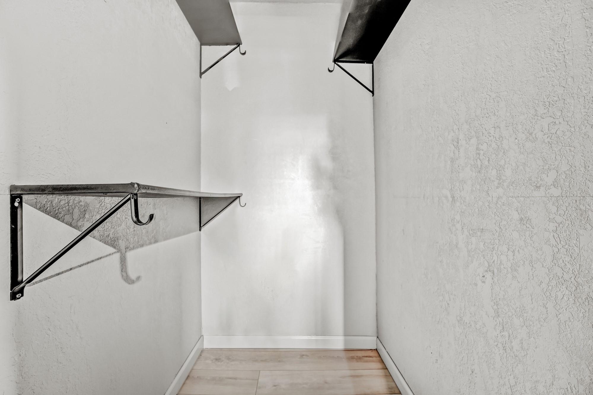 3110 Val Dr, Austin, TX 78723