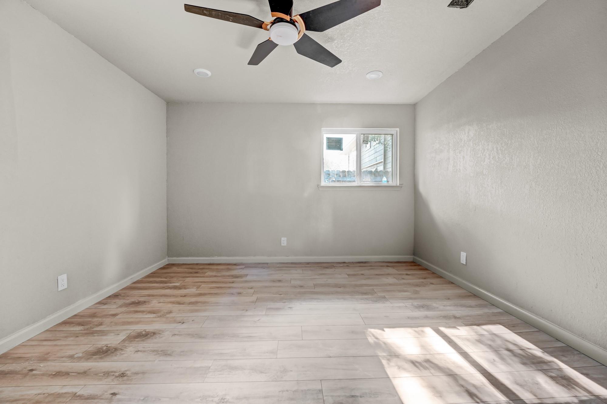 3110 Val Dr, Austin, TX 78723