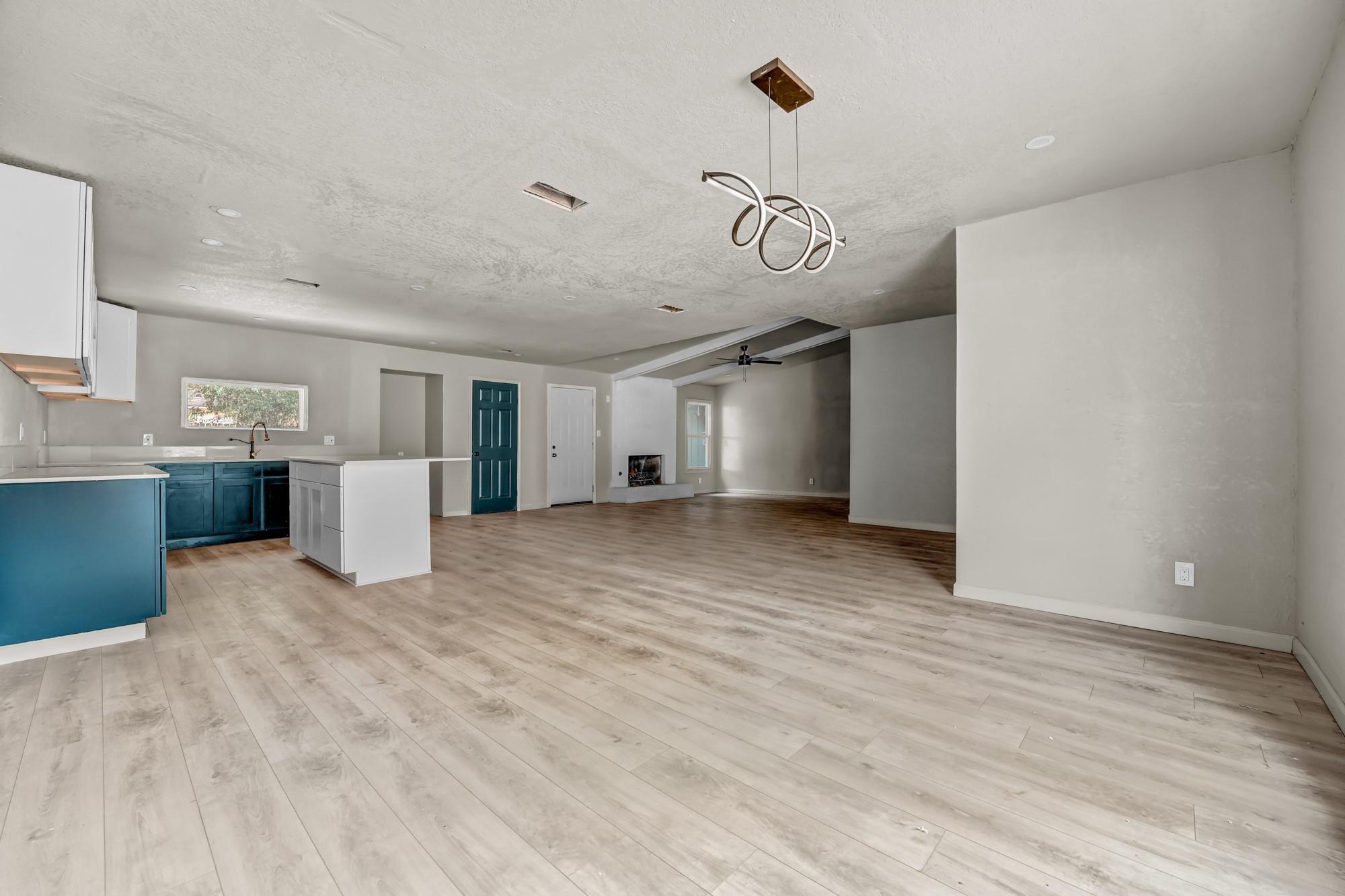 3110 Val Dr, Austin, TX 78723