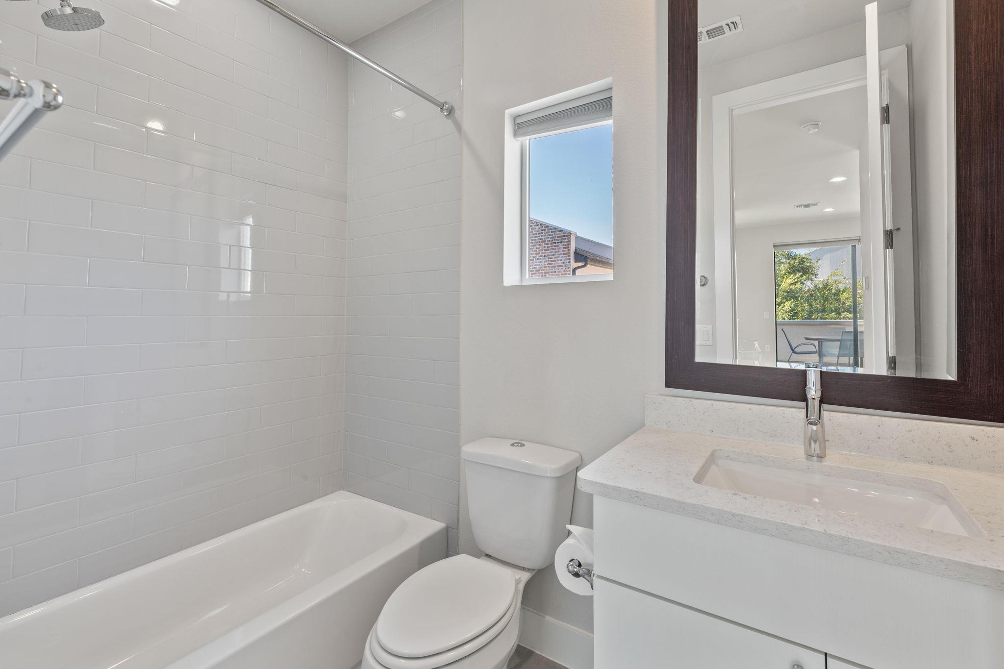 1301 Town Creek Dr # 2, Austin, TX 78741