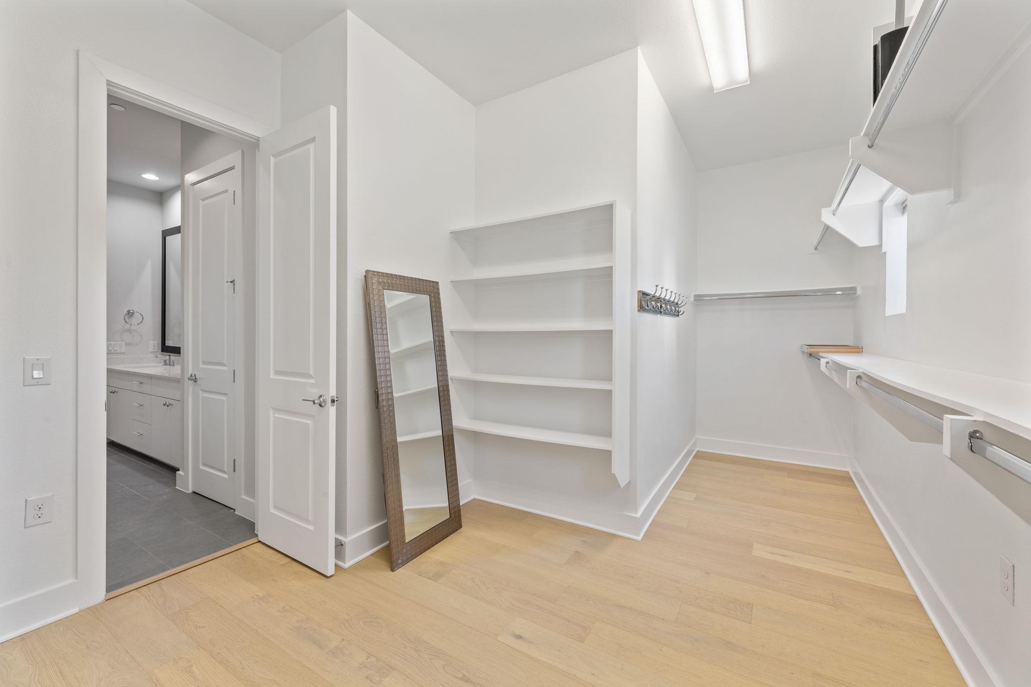 1301 Town Creek Dr # 2, Austin, TX 78741