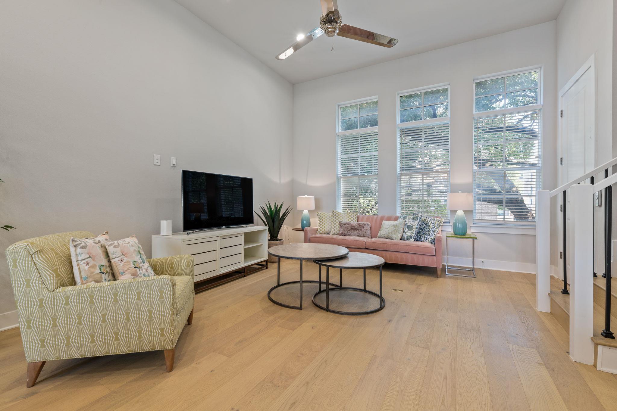 1301 Town Creek Dr # 2, Austin, TX 78741