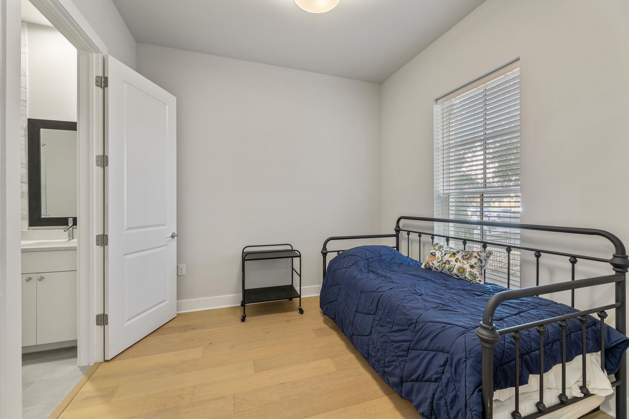 1301 Town Creek Dr # 2, Austin, TX 78741