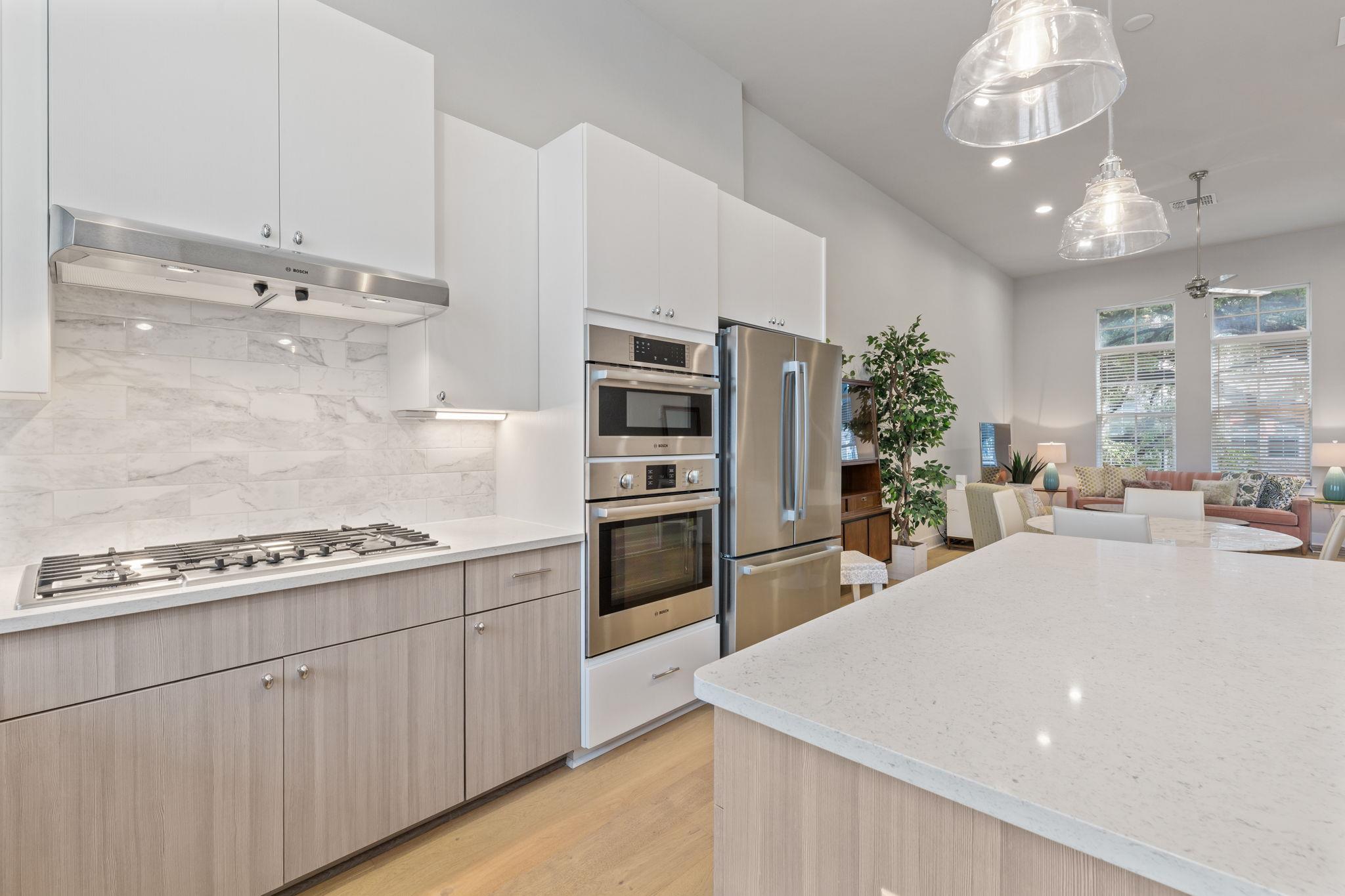 1301 Town Creek Dr # 2, Austin, TX 78741