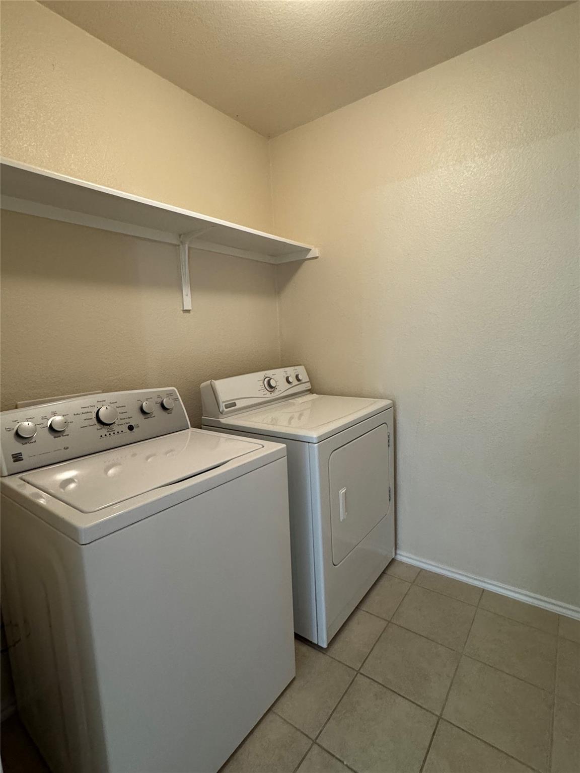 400 Blue Shale Dr, Jarrell, TX 76537