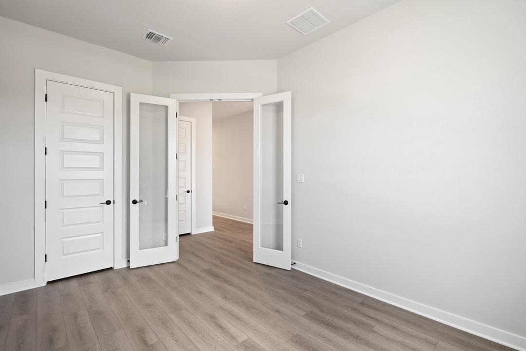 1023 North Roger Hanks Parkway, Dripping Springs, TX 78620