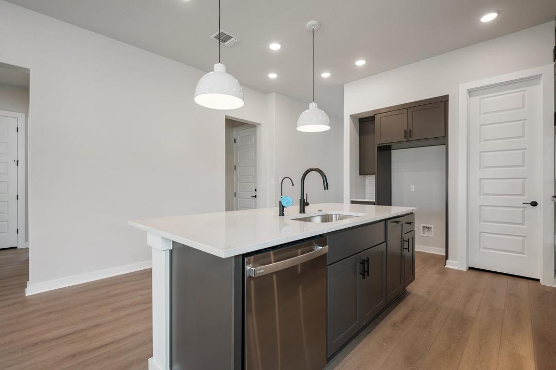 1023 North Roger Hanks Parkway, Dripping Springs, TX 78620