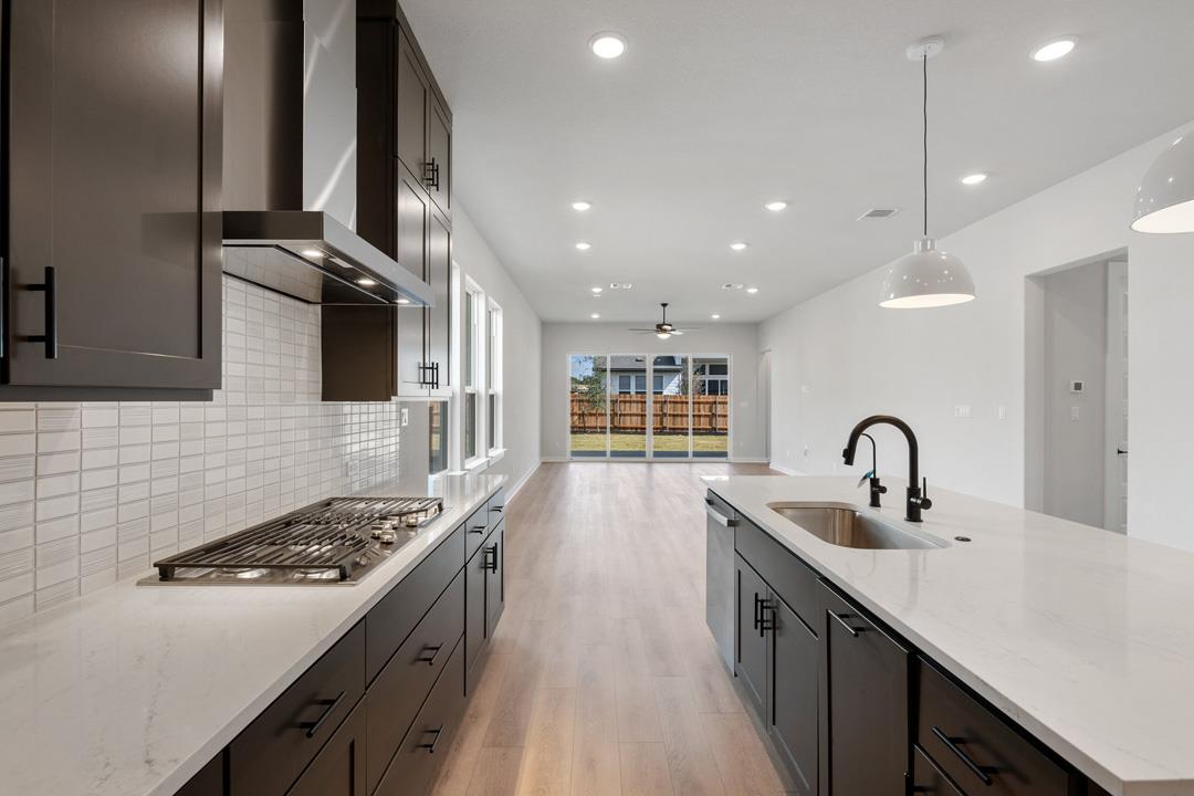 1023 North Roger Hanks Parkway, Dripping Springs, TX 78620