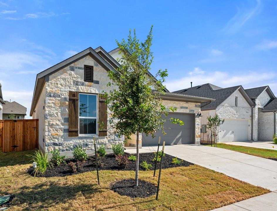 1023 North Roger Hanks Parkway, Dripping Springs, TX 78620