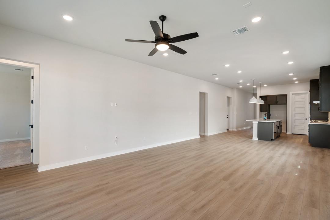 1023 North Roger Hanks Parkway, Dripping Springs, TX 78620