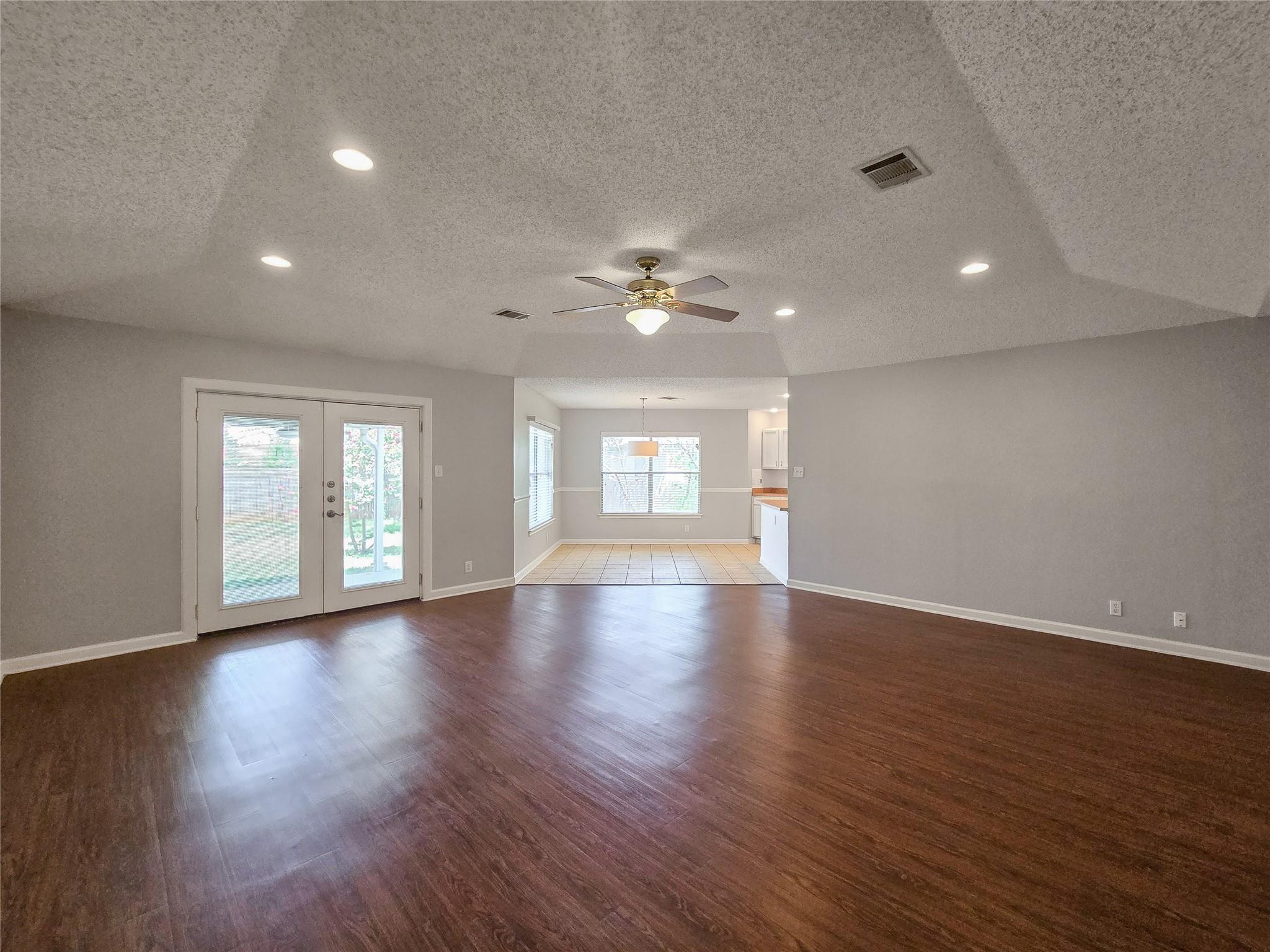 1318 Chalk Ln, Cedar Park, TX 78613