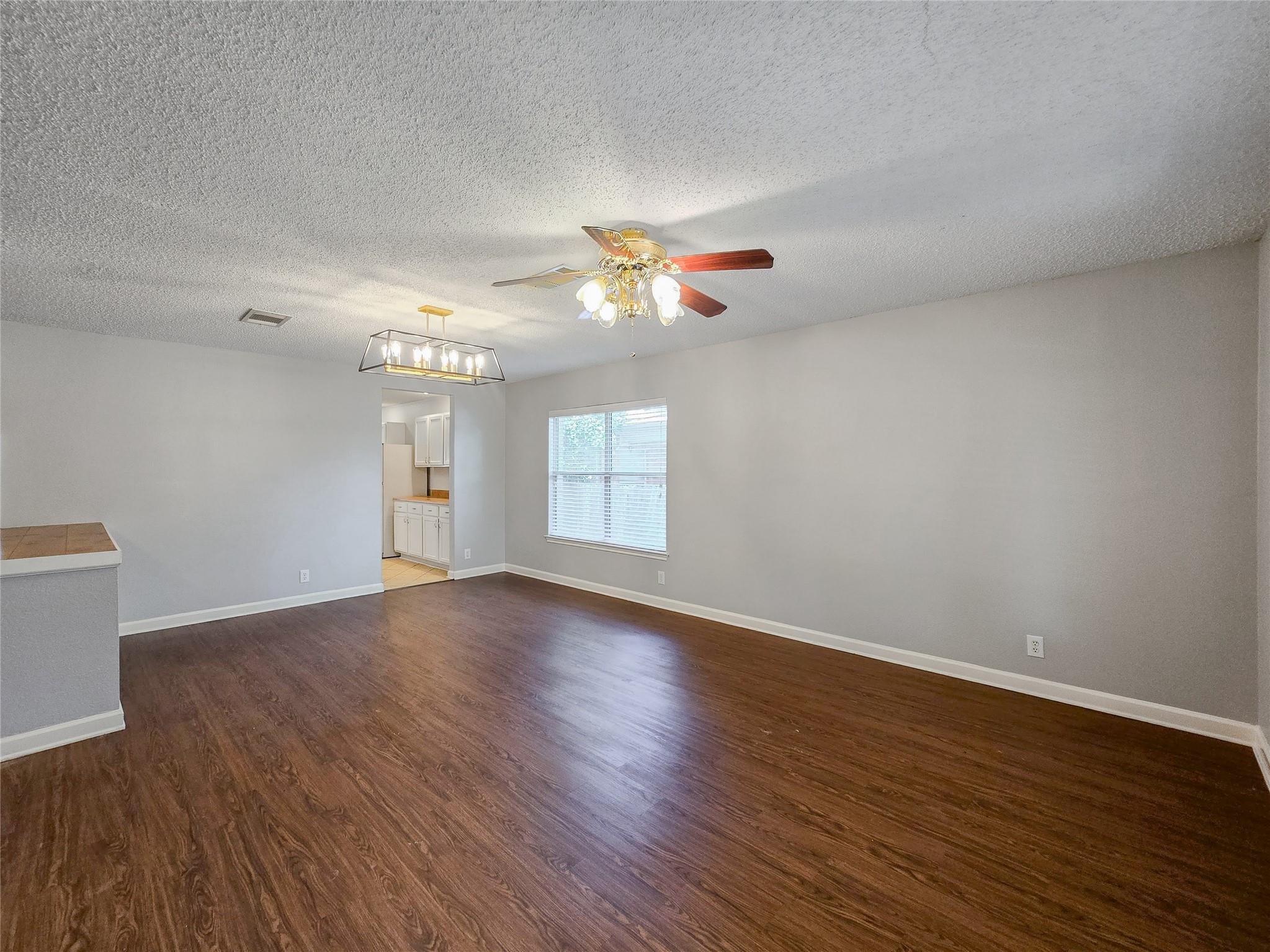 1318 Chalk Ln, Cedar Park, TX 78613