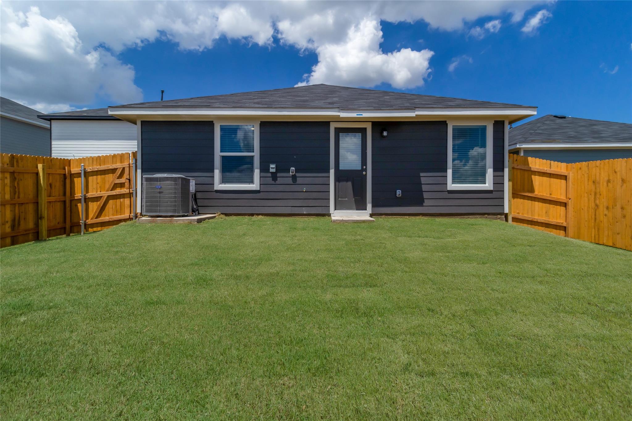 395 Bull Lake Cir, Buda, TX 78610