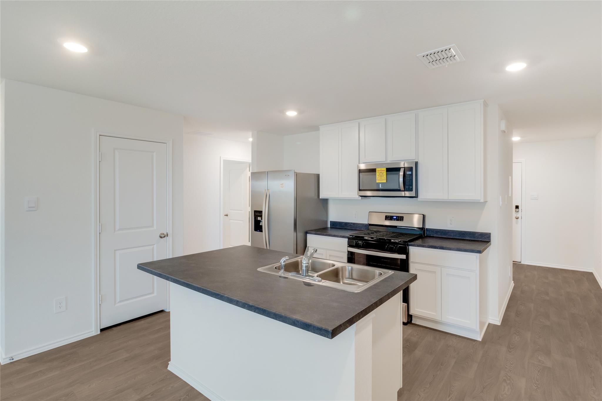 395 Bull Lake Cir, Buda, TX 78610