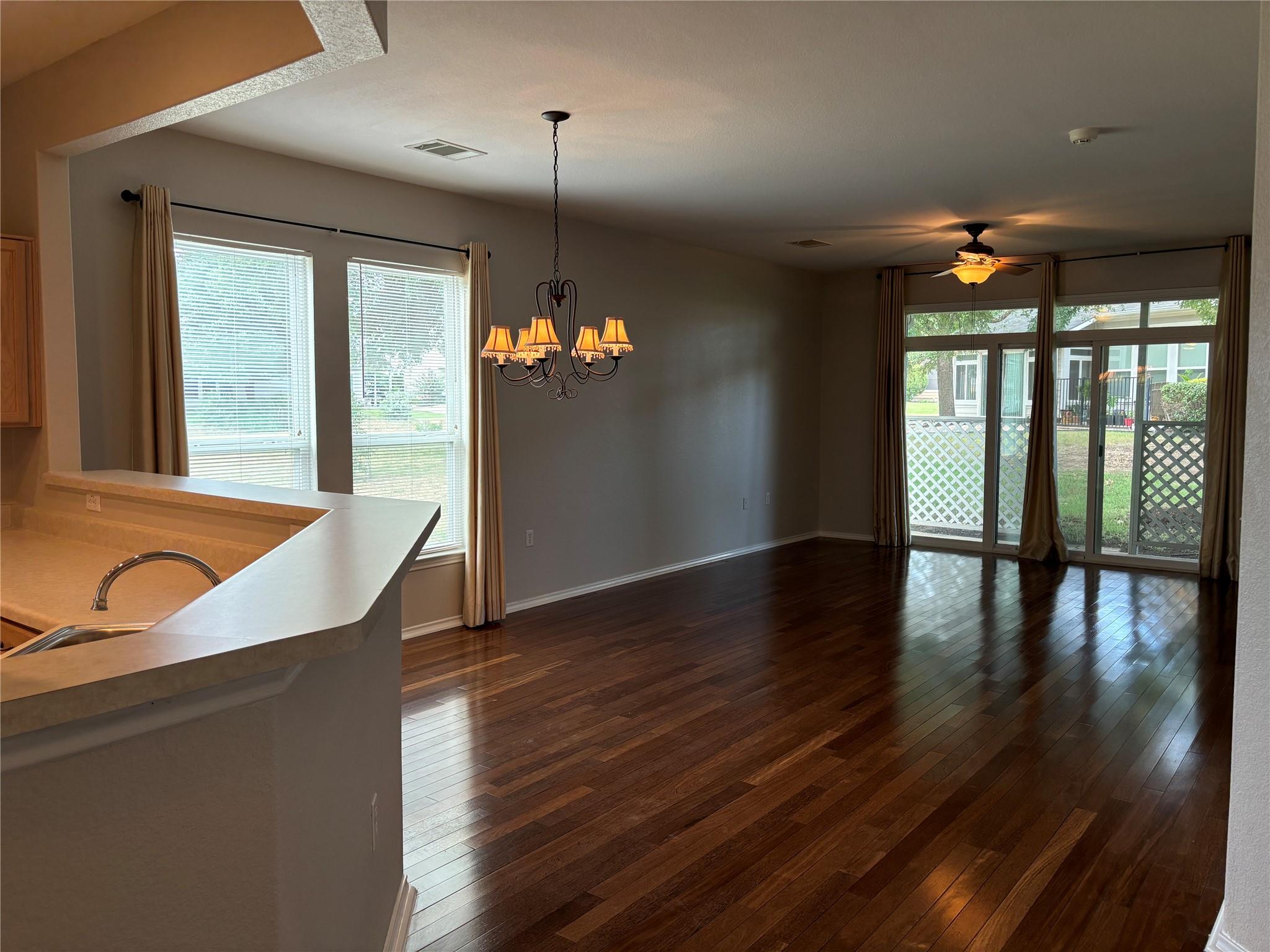 106 Bowie Cir, Georgetown, TX 78633