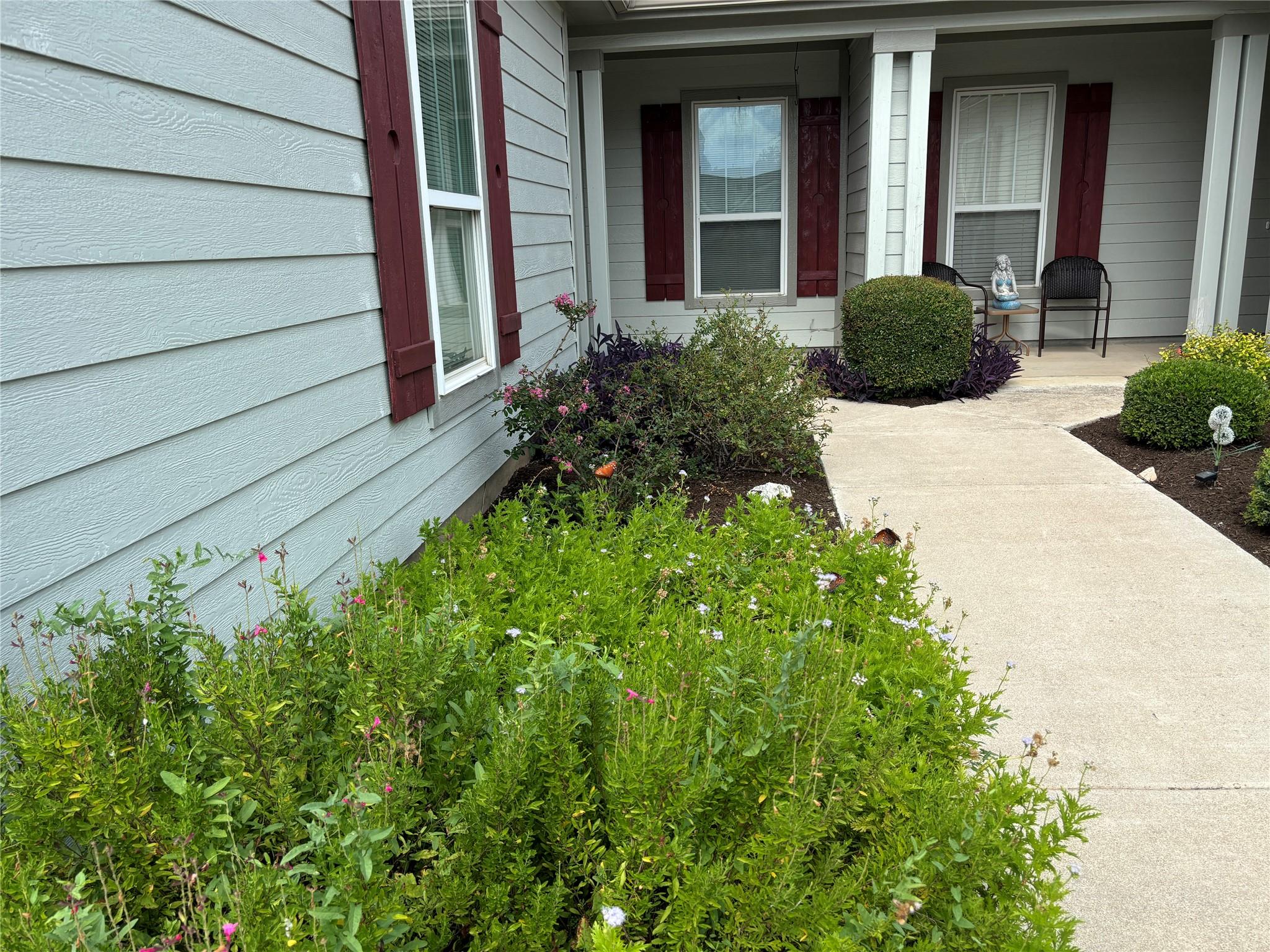 106 Bowie Cir, Georgetown, TX 78633