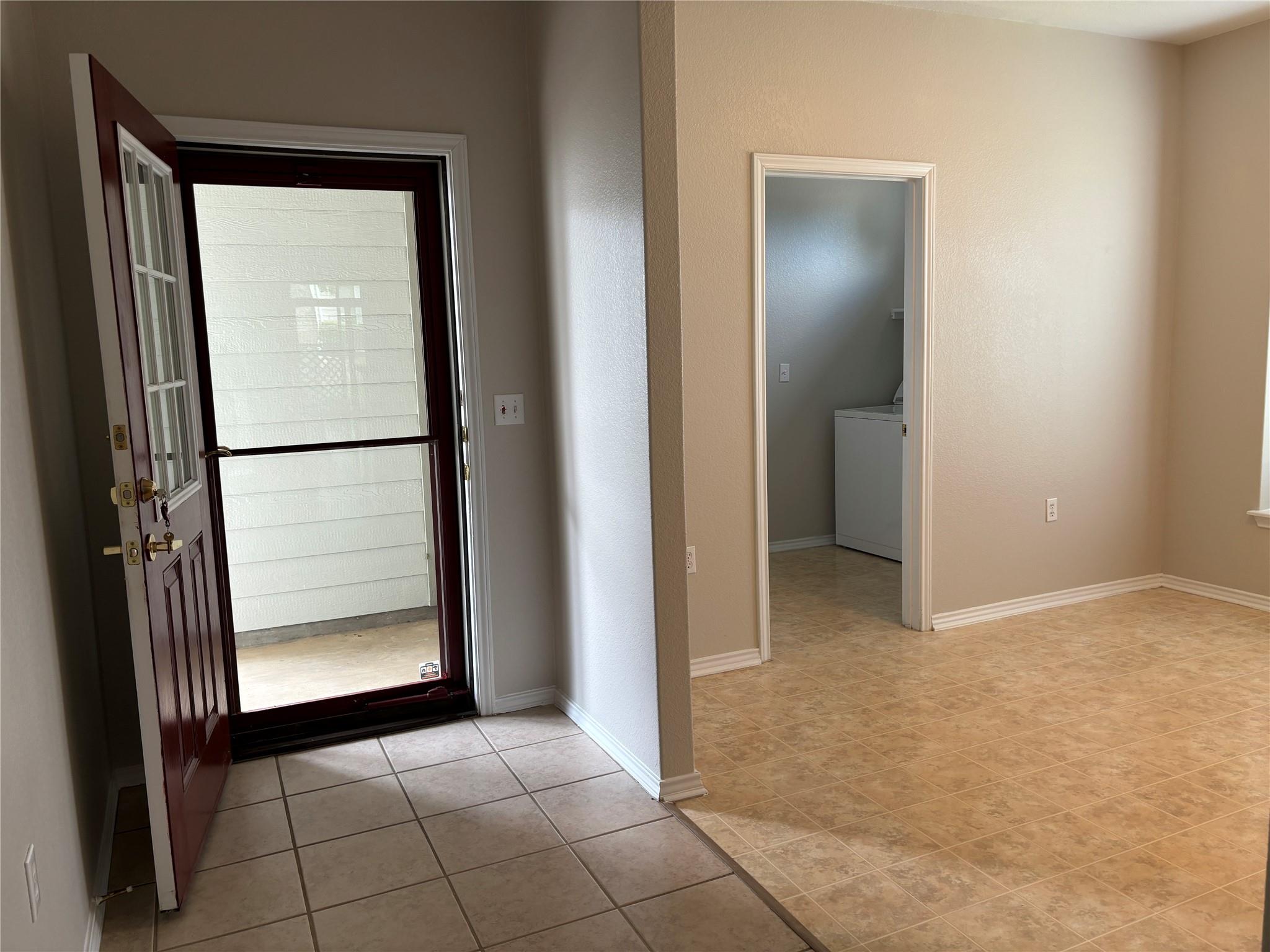 106 Bowie Cir, Georgetown, TX 78633