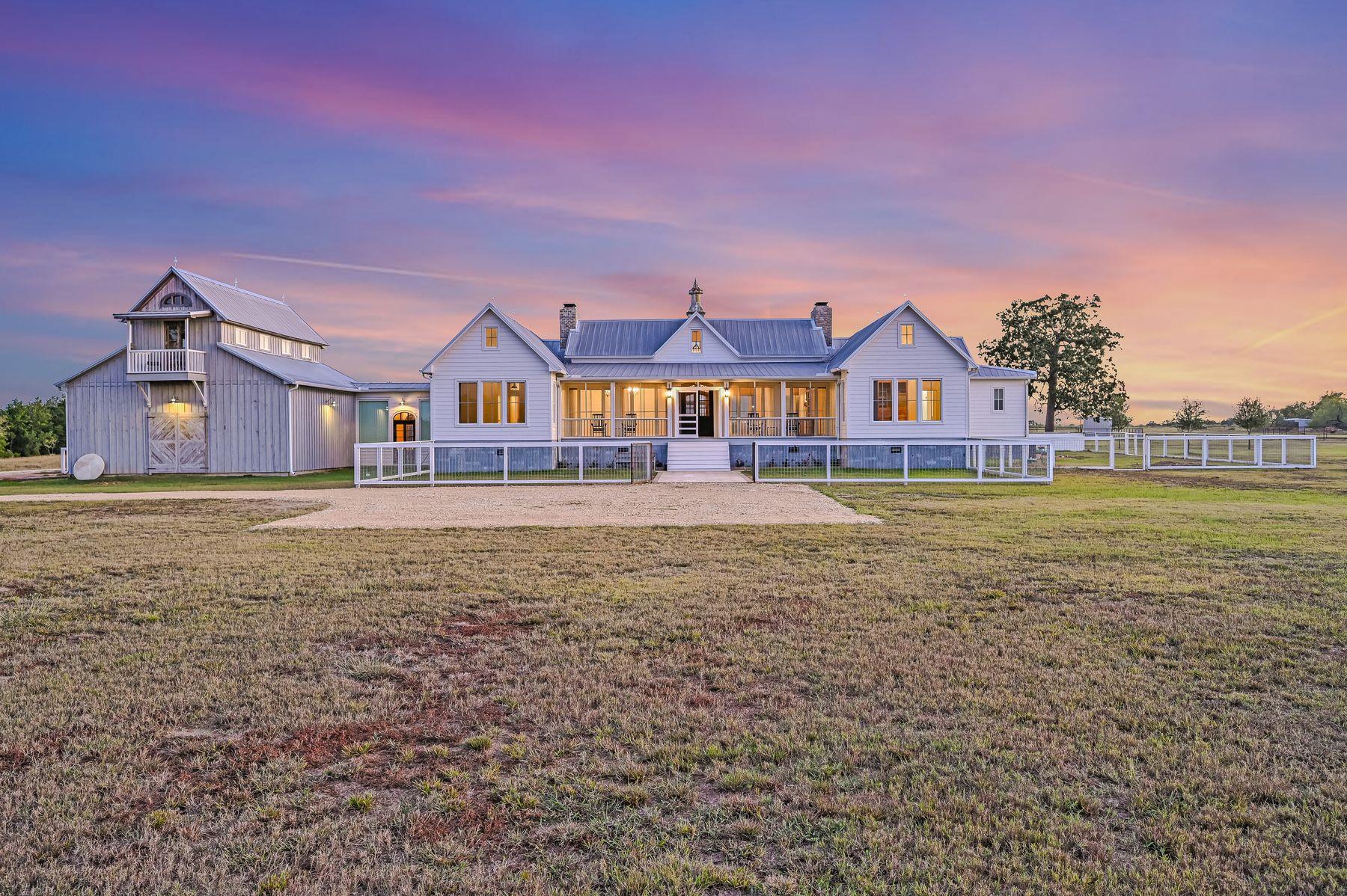 314 Big Sky Ranch Rd, Smithville, TX 78957