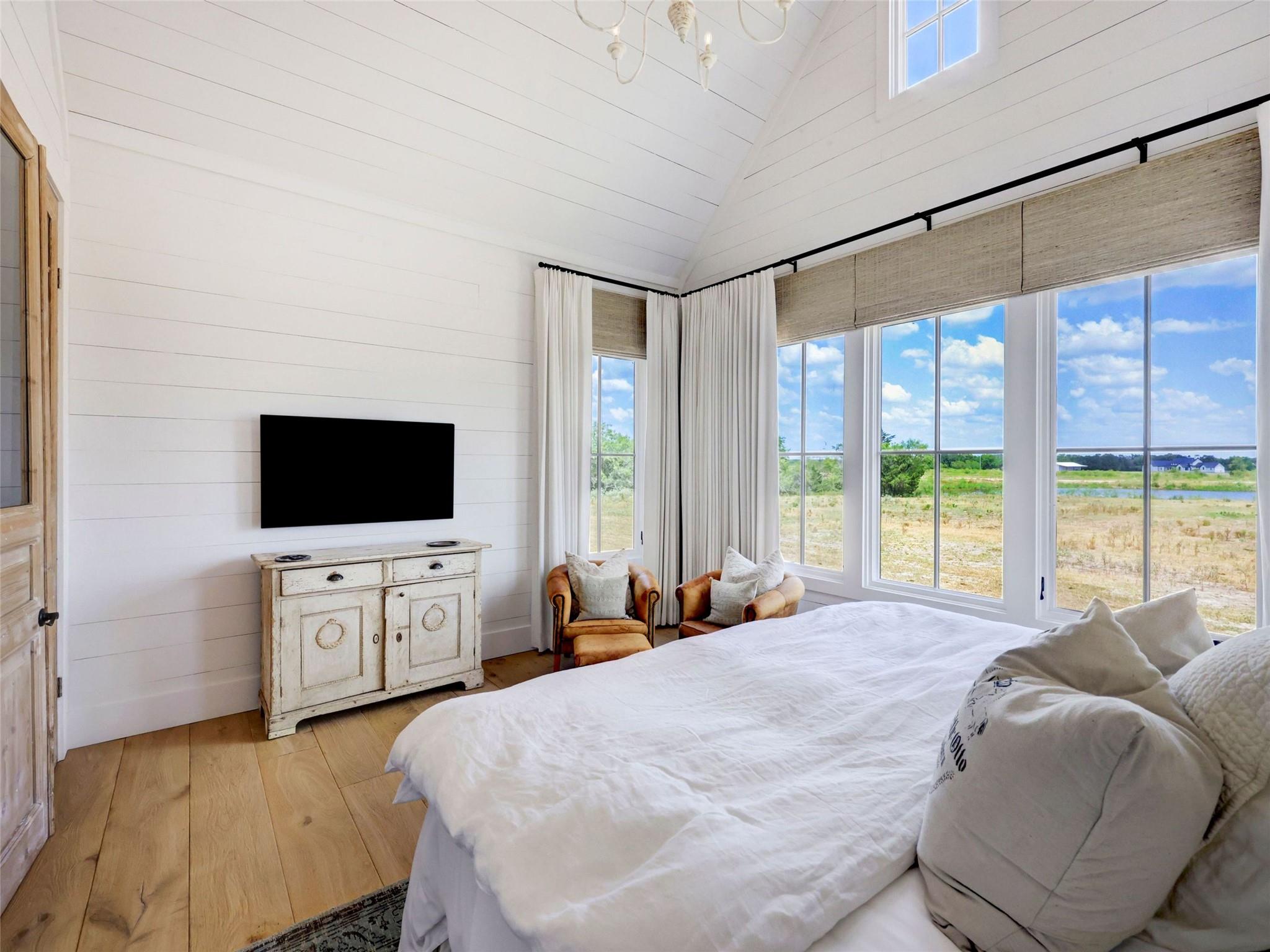 314 Big Sky Ranch Rd, Smithville, TX 78957